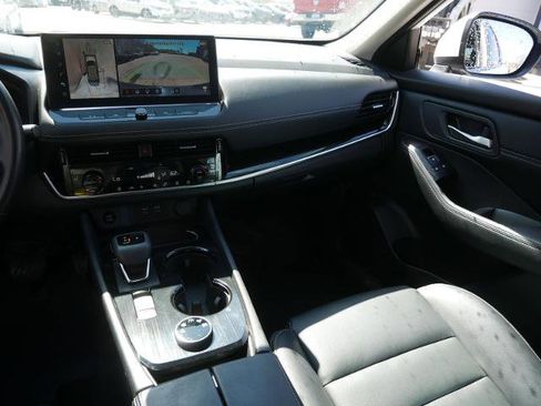 Certified 2024 Nissan Rogue SL image 13