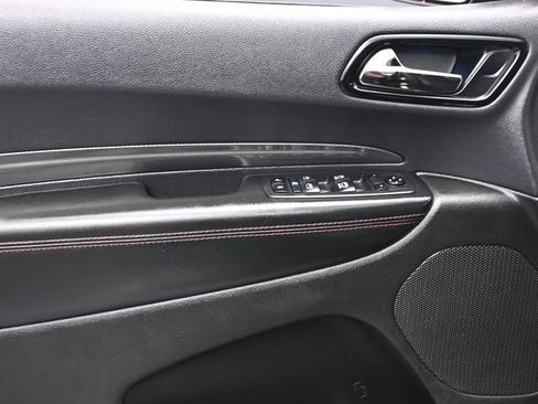 Used 2023 Dodge Durango GT RWD image 12