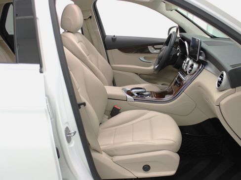 Used 2018 Mercedes-Benz GLC 300 GLC 300 SUV w/ Multimedia Package image 46