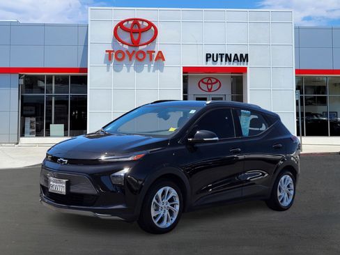 Used 2023 Chevrolet Bolt EUV LT FWD image 8