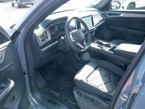 New 2026 Volkswagen Atlas Cross Sport SE FWD image 19