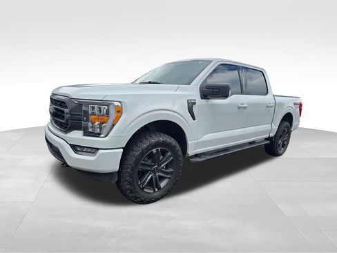 Used 2022 Ford F150 XLT w/ Equipment Group 302A High AWD/4WD image 4
