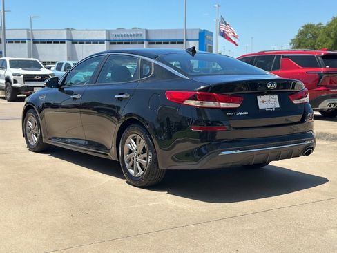 Used 2020 Kia Optima LX image 17