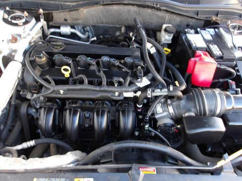 Used 2011 Ford Fusion SE w/ 202A Rapid Spec Order Code FWD image 25