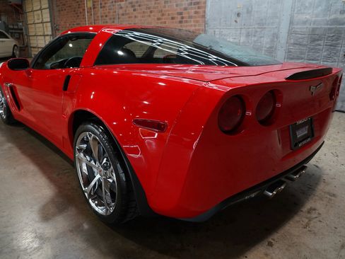 Used 2011 Chevrolet Corvette Grand Sport w/ Preferred Equipment Group image 18