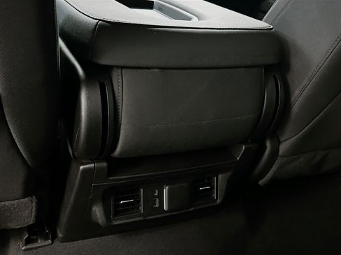 Used 2024 GMC Sierra 1500 Elevation image 28