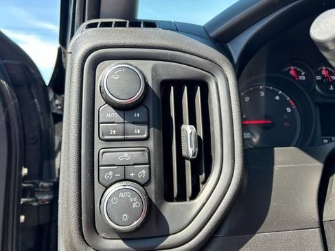 Used 2019 Chevrolet Silverado 1500 Custom Trail Boss w/ Custom Convenience Package AWD/4WD image 28