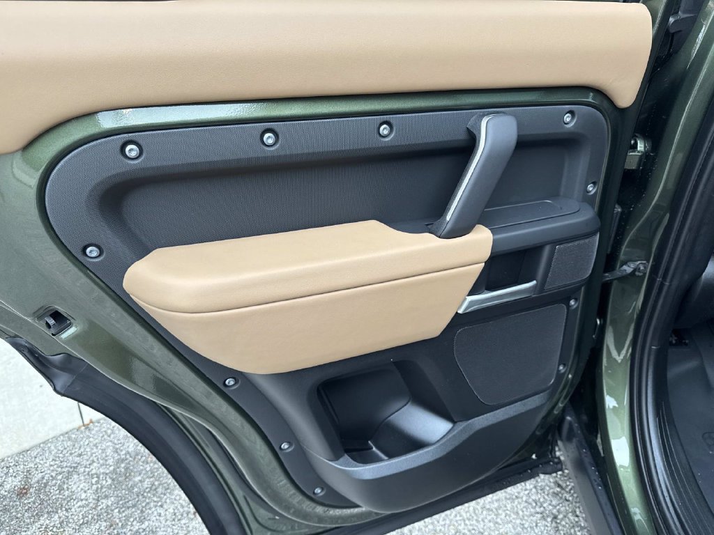 New 2026 Land Rover Defender 110 S AWD/4WD image 12