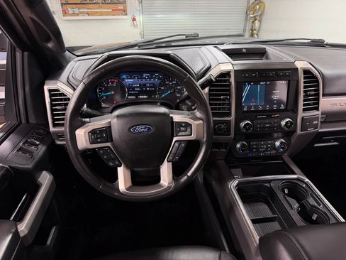 Used 2019 Ford F250 Platinum w/ Platinum Ultimate Package AWD/4WD image 24