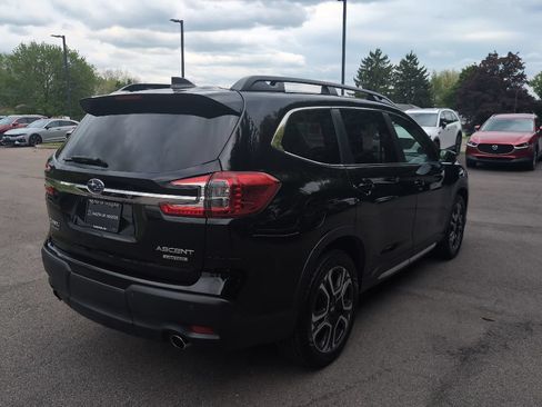 Used 2023 Subaru Ascent Limited AWD/4WD image 5