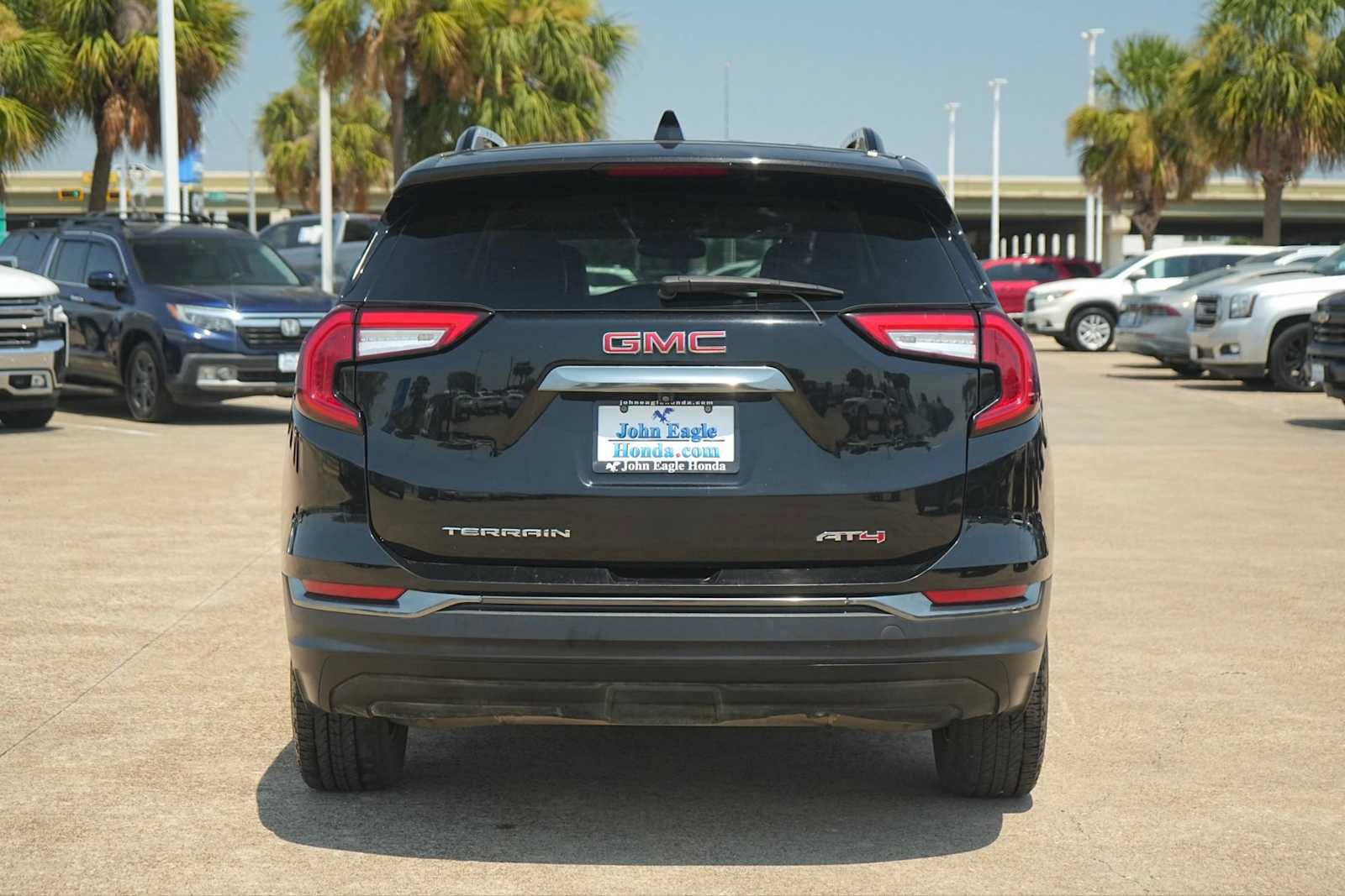 Used 2023 GMC Terrain AT4 AWD/4WD image 5
