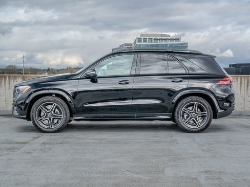 Certified 2026 Mercedes-Benz GLE 450 4MATIC image 3
