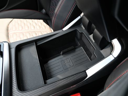 Used 2024 Audi RS Q8 AWD/4WD image 30