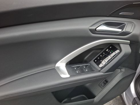 Used 2025 Audi Q5 Premium Plus w/ Premium Plus image 12