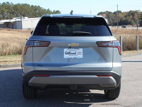 New 2026 Chevrolet Equinox LT w/ LPO, Floor Liner Package image 21