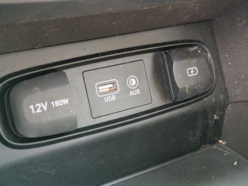 Used 2019 Hyundai Santa Fe Limited image 30