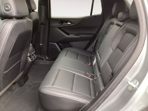 Used 2025 Chevrolet Equinox LT w/ Convenience Package II image 29