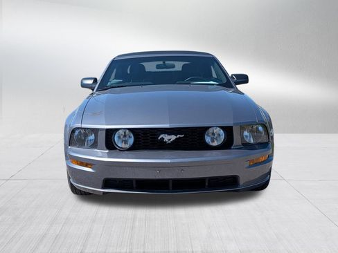 Used 2006 Ford Mustang GT Premium RWD image 2