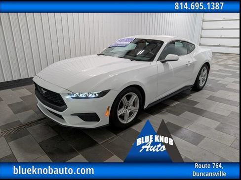Used 2026 Ford Mustang Premium RWD image 1