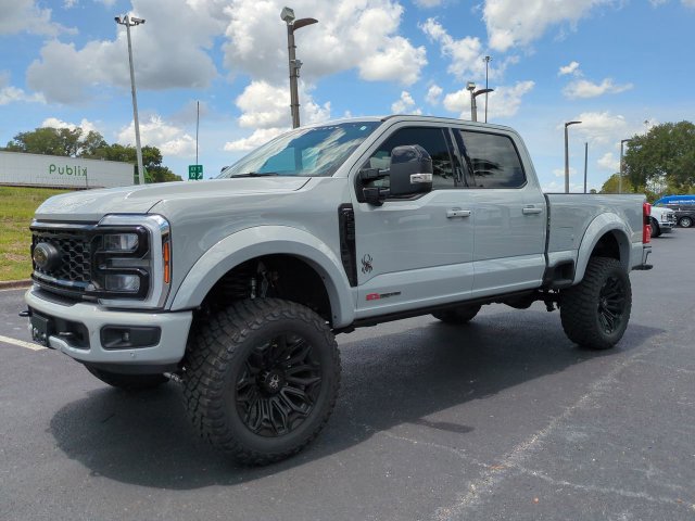New 2026 Ford F250 Lariat w/ Black Appearance Package AWD/4WD image 9