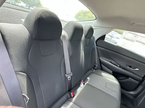 New 2026 Hyundai Elantra SE FWD image 11