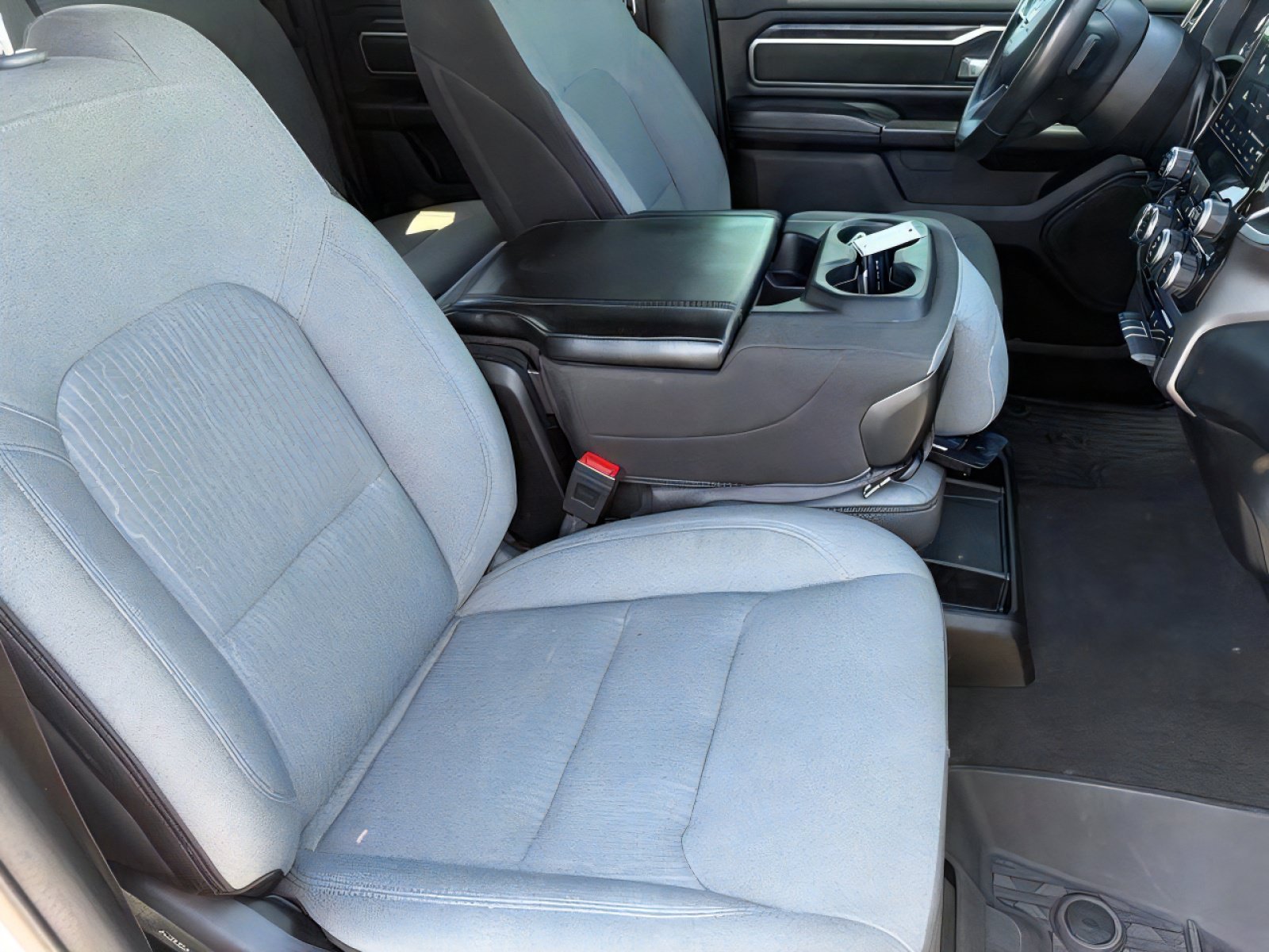 Certified 2024 RAM 1500 Big Horn RWD image 32