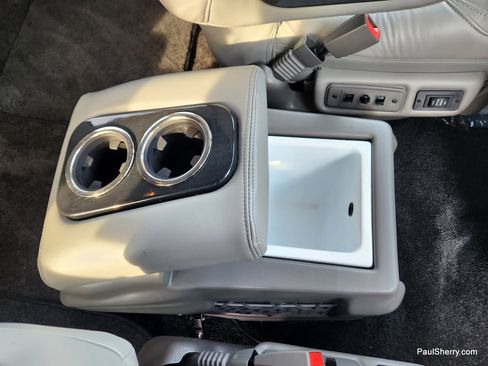 Used 2024 Chevrolet Express 2500 w/ Driver Convenience Package image 6