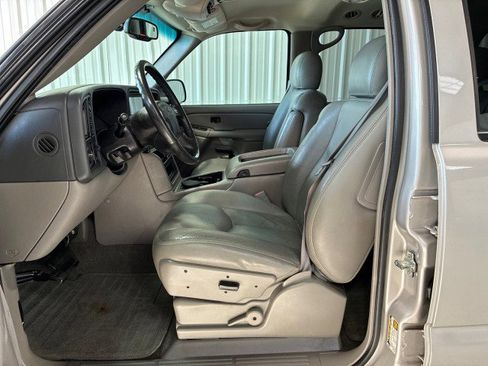 Used 2004 Chevrolet Tahoe Z71 w/ Z71 Preferred Equipment Group image 8