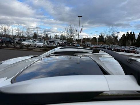 Used 2014 Toyota RAV4 Limited image 4