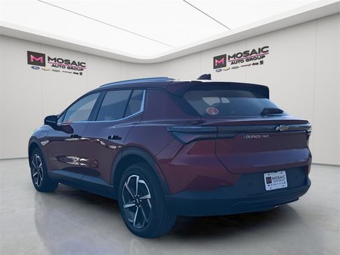 New 2026 Chevrolet Equinox EV LT image 5