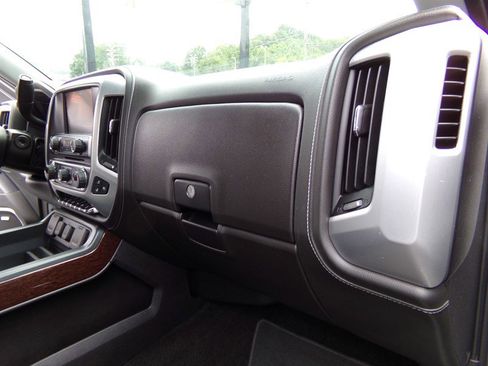 Used 2018 GMC Sierra 1500 SLT image 29