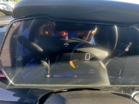 Used 2025 Chevrolet Trax RS w/ Driver Confidence Package image 29