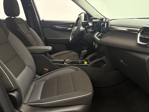 Used 2025 Chevrolet TrailBlazer LT FWD image 29
