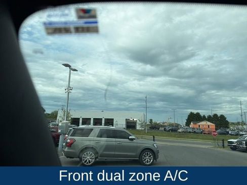 Used 2022 Chevrolet Tahoe Z71 image 14