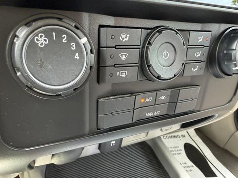 Used 2009 Ford Escape XLT FWD image 31