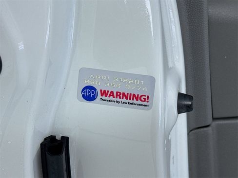 Used 2021 Nissan Frontier SV w/ Midnight Edition Floor Mats image 35