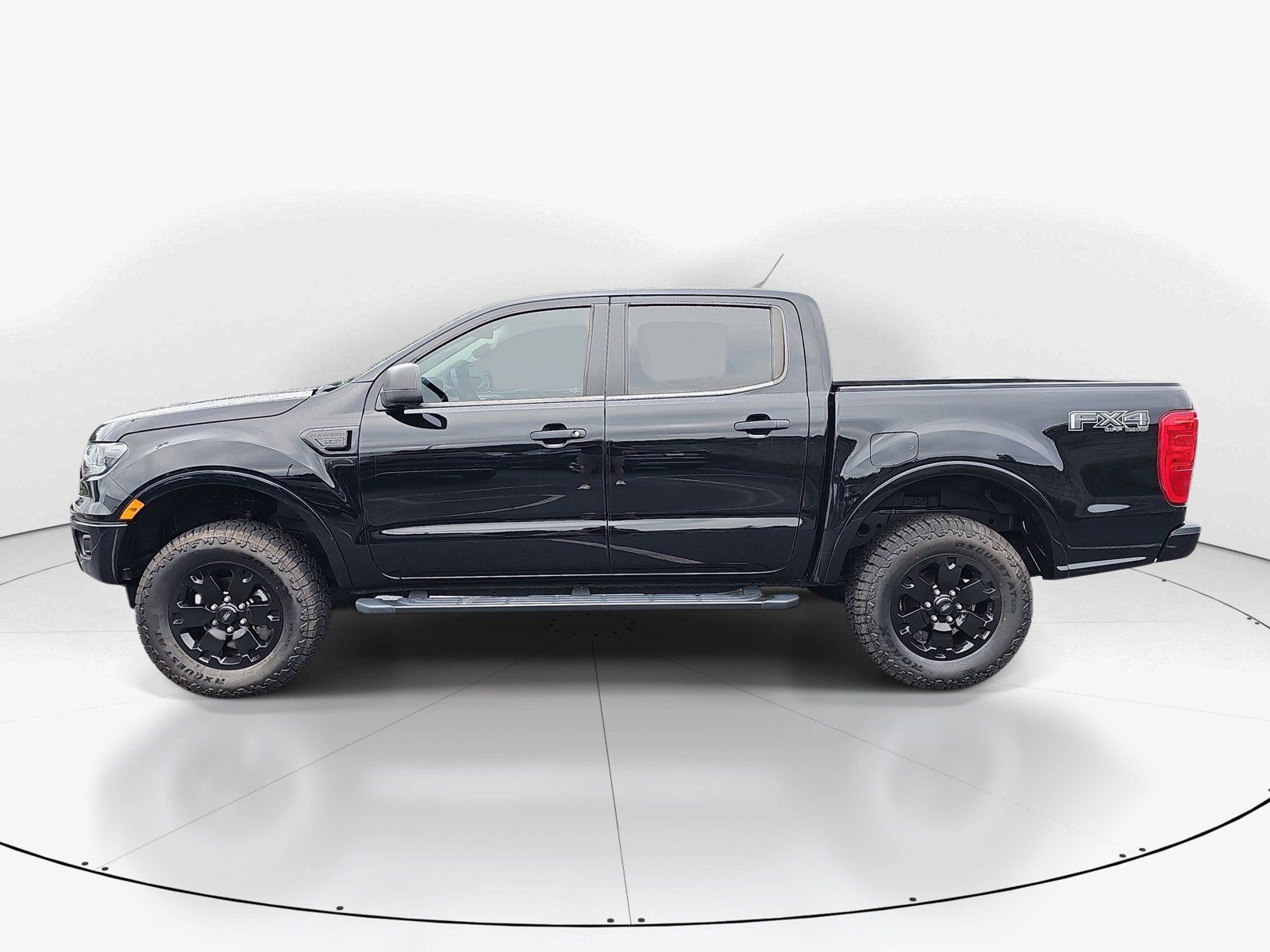 Used 2023 Ford Ranger XLT w/ Equipment Group 301A Mid AWD/4WD image 6