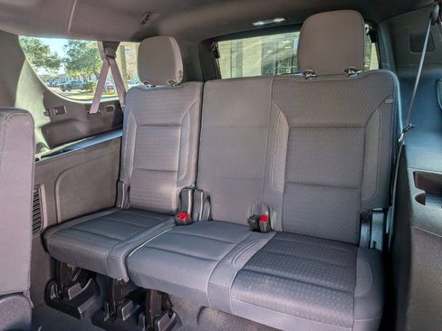 Used 2023 Chevrolet Suburban LS image 14