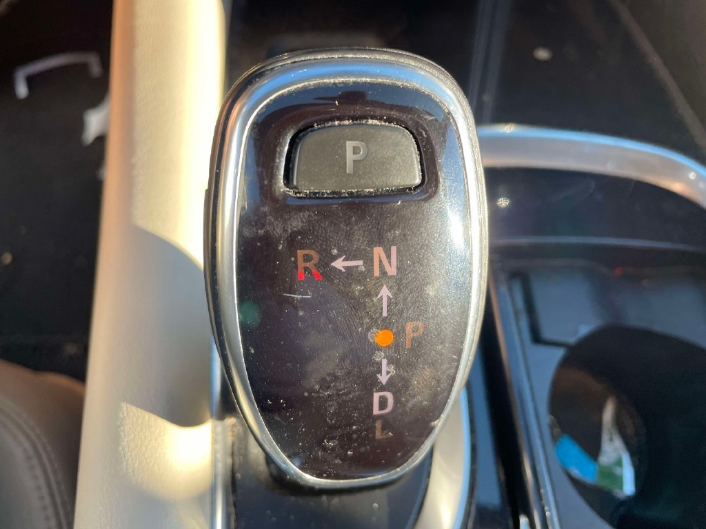 Used 2021 Buick Enclave Essence FWD image 27