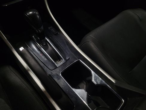 Used 2017 Honda Accord EX-L image 26