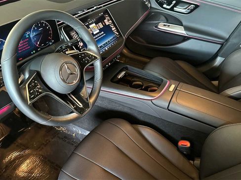 Certified 2025 Mercedes-Benz E 350 4MATIC Sedan image 10