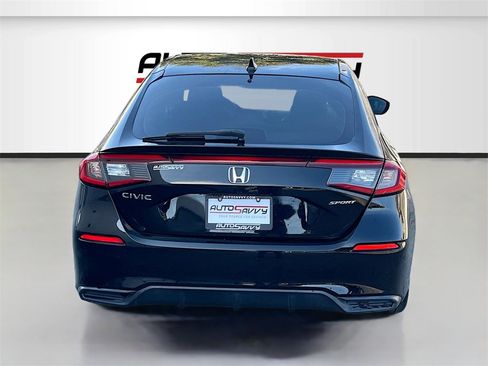 Used 2023 Honda Civic Sport image 6