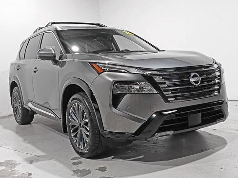 Used 2026 Nissan Rogue Platinum w/ Platinum Premium Package AWD/4WD image 33
