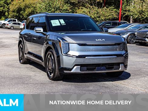 Used 2024 Kia EV9 Land image 5