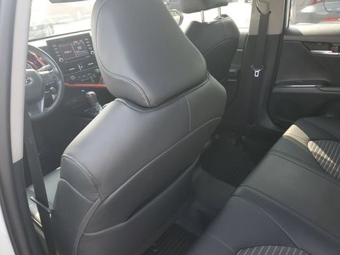 Used 2023 Toyota Camry SE FWD image 13