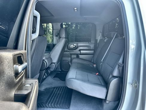 Certified 2024 Chevrolet Silverado 2500 Custom image 24