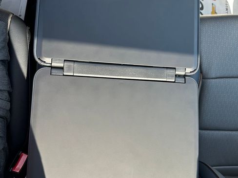 New 2025 Ford F150 Lariat w/ Equipment Group 502A High image 19