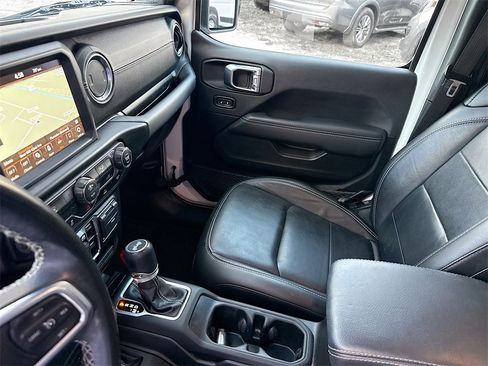 Used 2021 Jeep Wrangler Unlimited Sahara image 26