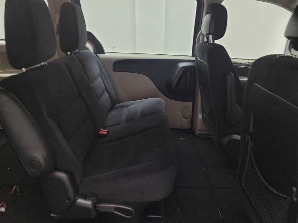 Used 2015 Dodge Grand Caravan American Value Package FWD image 19