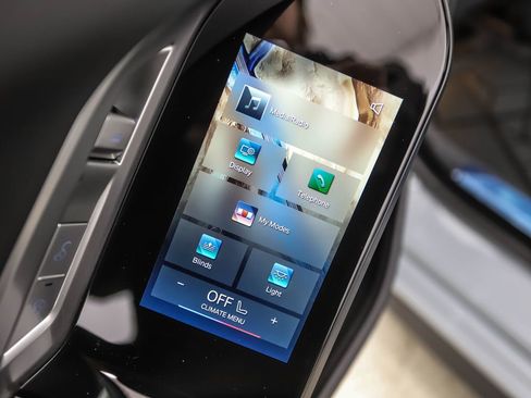 New 2026 BMW 740i xDrive w/ Premium Package image 20